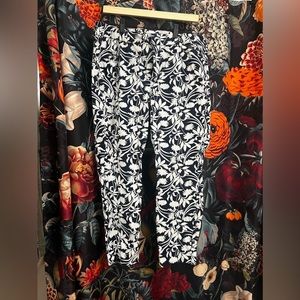 Old Navy High Rise Pixie Skinny Floral Stretch Pants Size 16